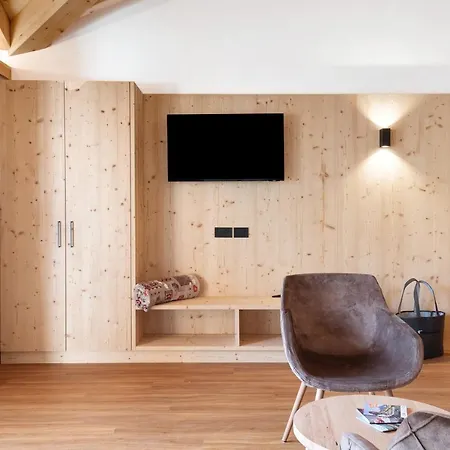 Apartment Les Ciases Dolomites 5 *